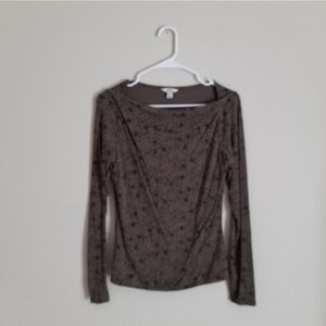 RW&CO. Floral Long Sleeve Top. Size Medium